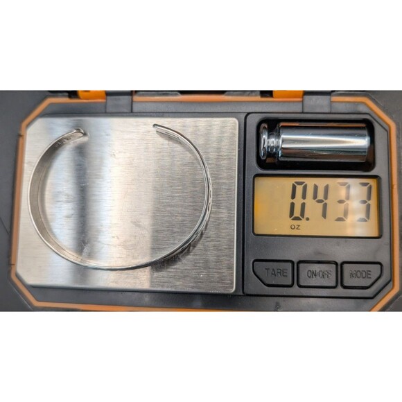 Sterling Silver MRC Navajo Cuff – 12.3g – 2.25" Across – Stamped Design - Picture 4 of 5